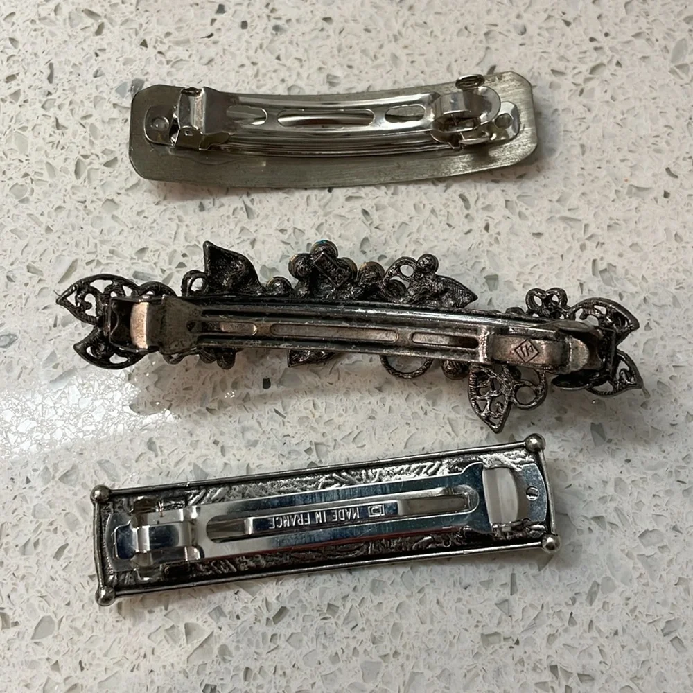 Bundle of 3 Metal Hair Snap Clips With Flowers, Bees, Rhinestones, Gems - Picture 4 of 4